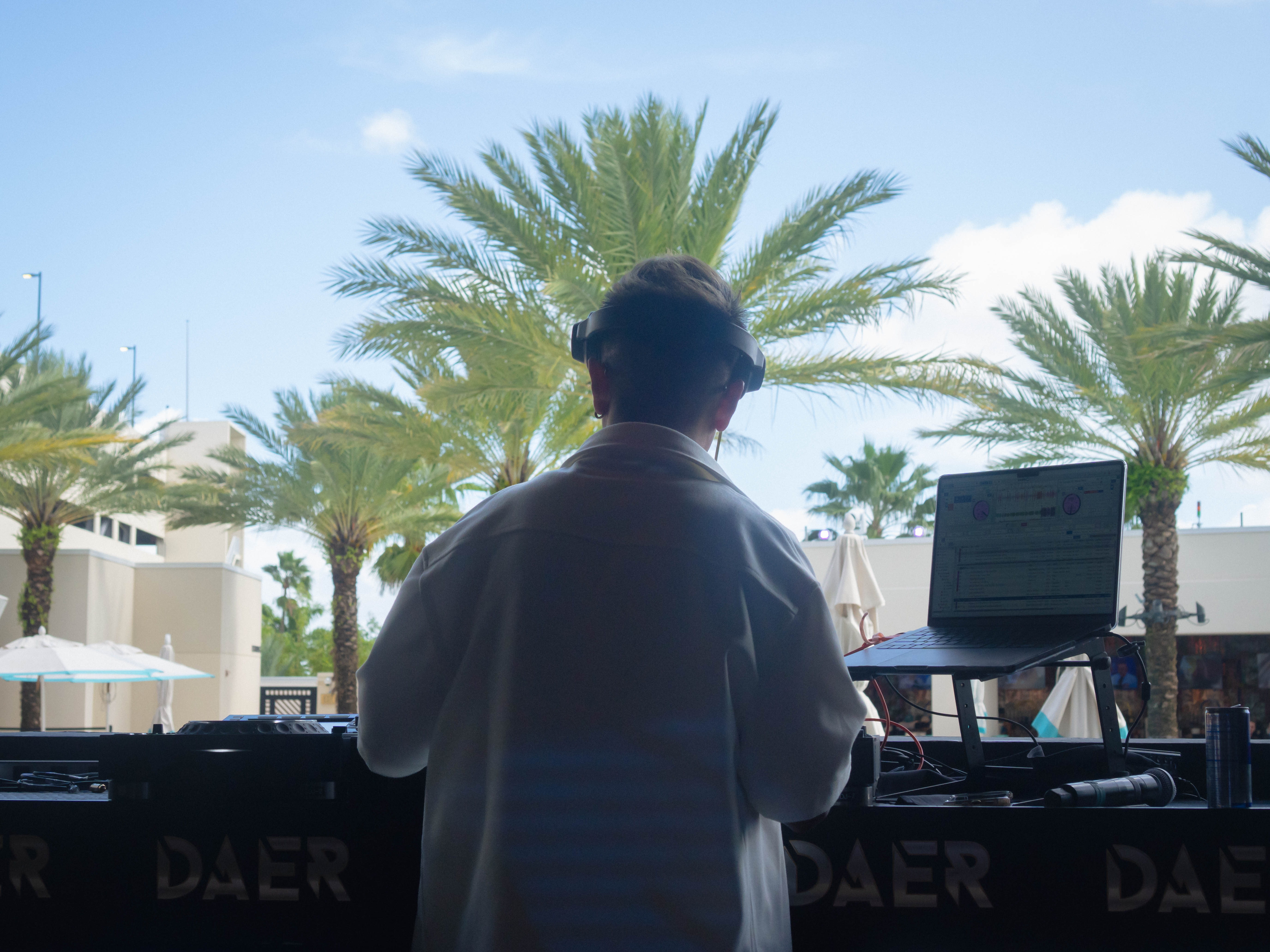 DJ Lliam en DAER
